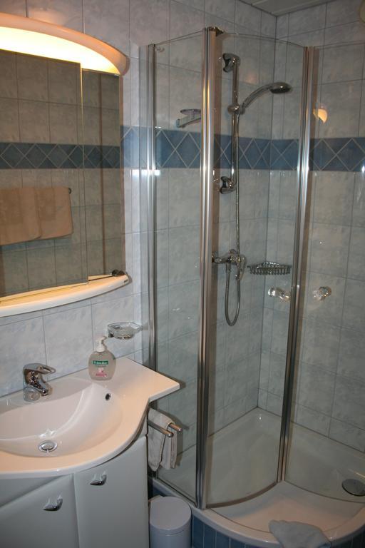 דירות שרונס Haus Schnetzer מראה חיצוני תמונה